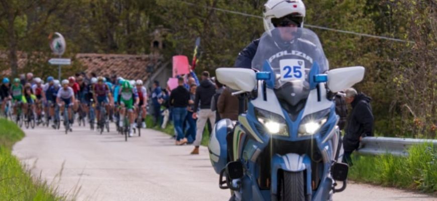 Giro D'Italia e Polizia Stradale un connubio inscindibile 