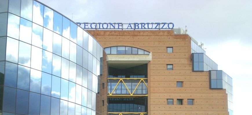 Regione Abruzzo: al via le domande per rimborso tasse universitarie