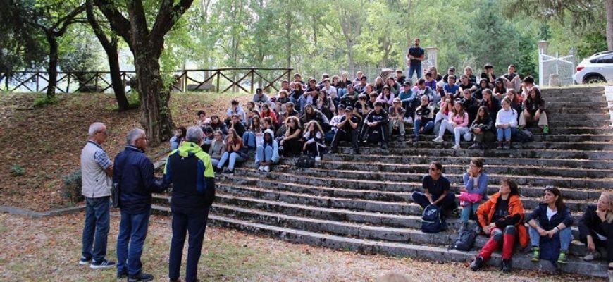 71 studenti di Pescara, hanno effettuato una visita guidata al parco dell’Incile e Galleria Torlonia