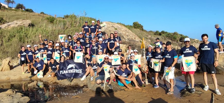 Abruzzo: volontari Plastic Free in azione nell'evento nazionale “Sea & Rivers”