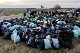 Abruzzo: nel weekend volontari Plastic Free in azione in 9 località