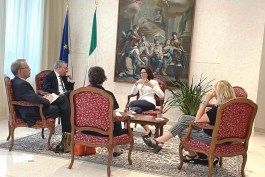 Il Prefetto Cinzia Torraco riceve l’Ambasciatore del Regno Unito in Italia